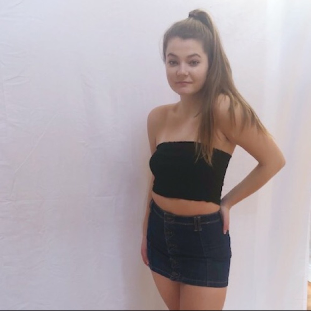 HOLLISTER DENIM SKIRT